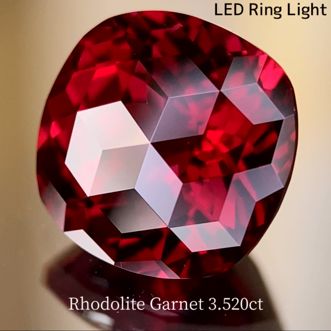 Rhodolite Garnet 3.520ct / Tanzania