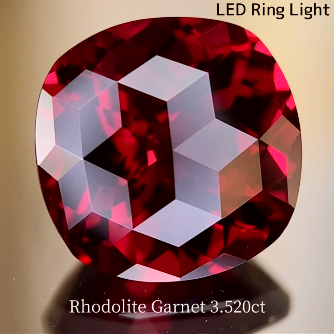 Rhodolite Garnet 3.520ct / Tanzania