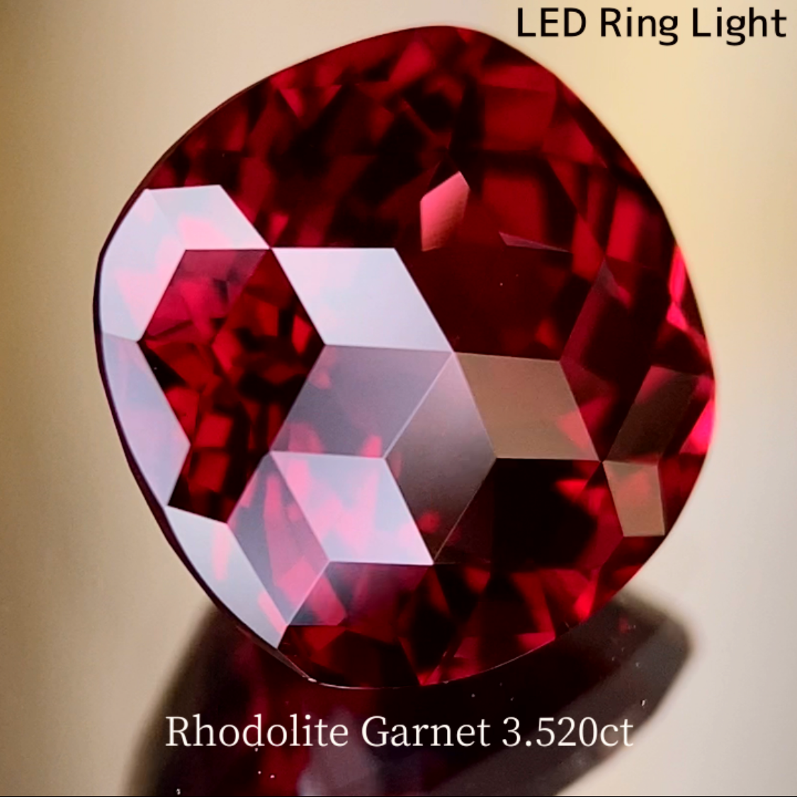 Rhodolite Garnet 3.520ct / Tanzania