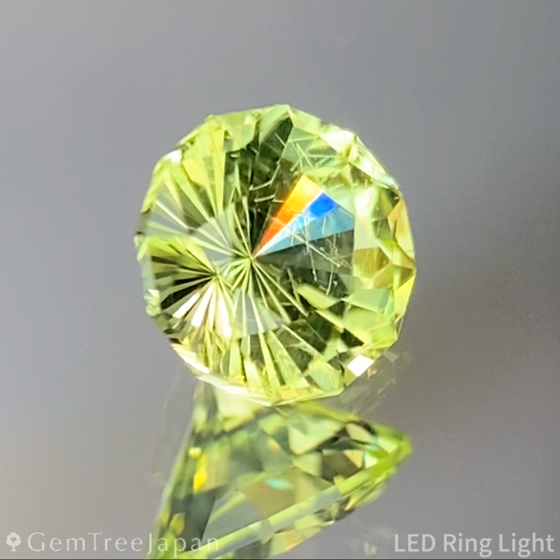Parrot Chrysoberyl 0.419ct / Sri Lanka