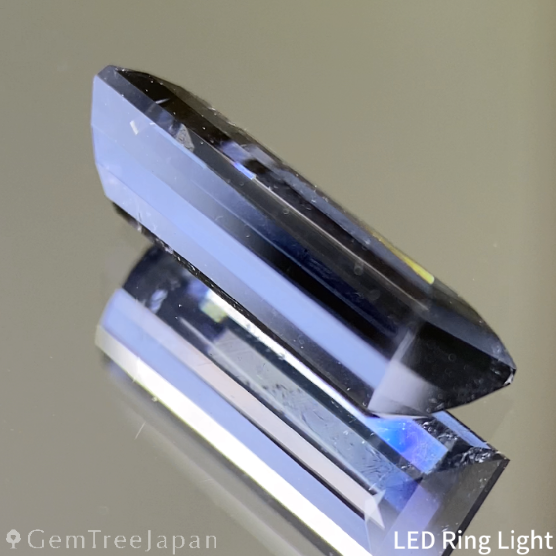 Violetish Grey Tourmaline 2.001ct / Nigeria