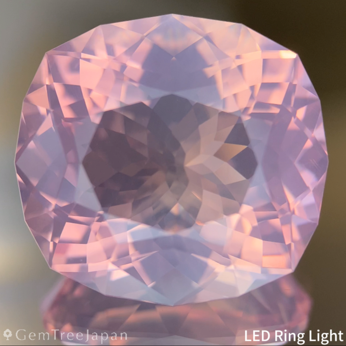 Rose Quartz 25.710ct / Brazil