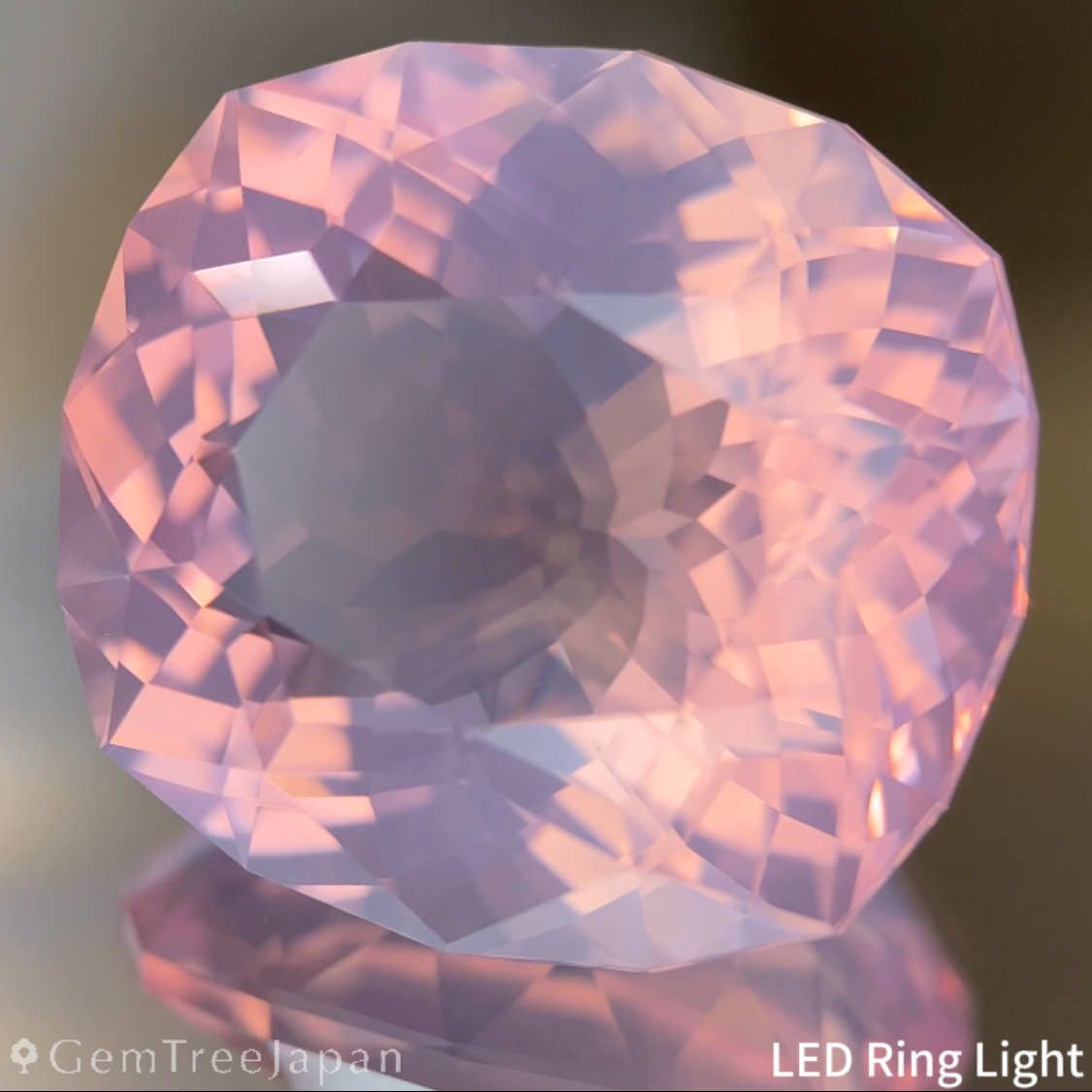 Rose Quartz 25.710ct / Brazil