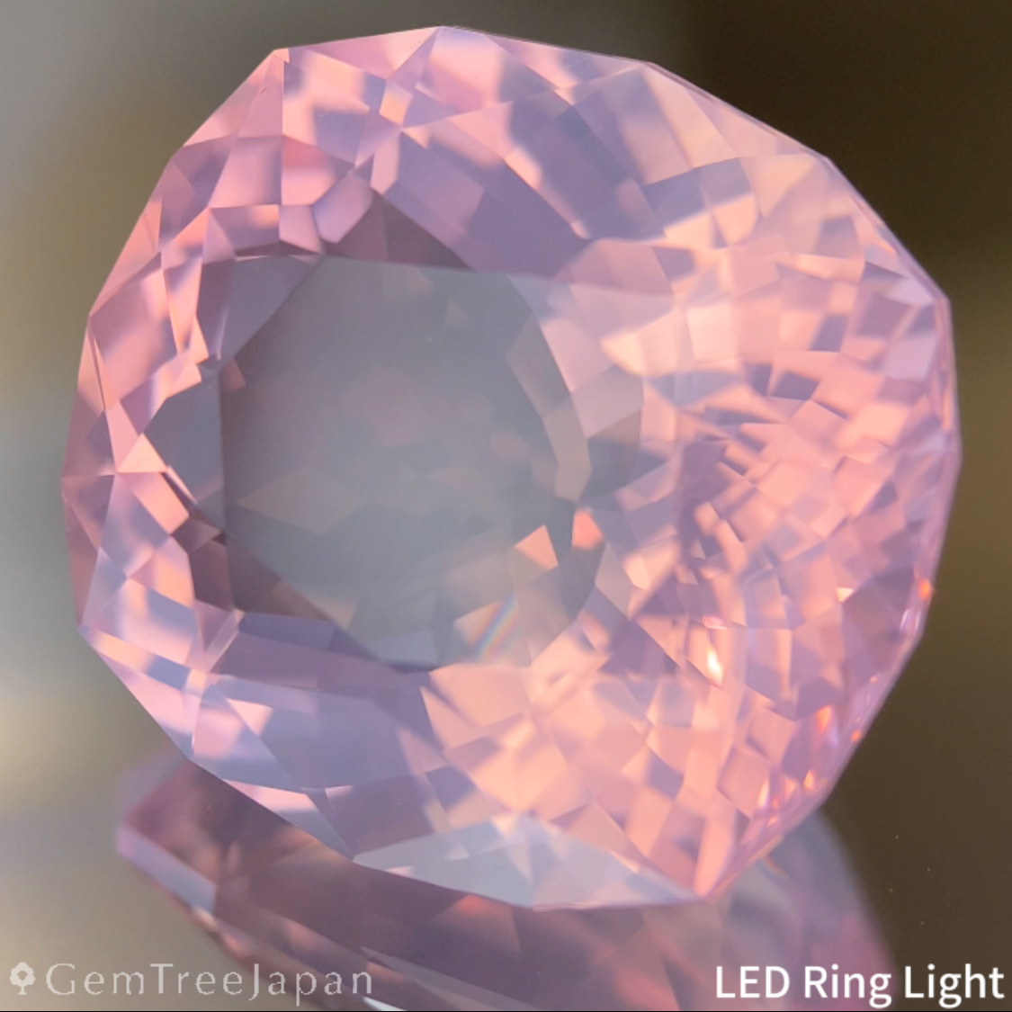 Rose Quartz 25.710ct / Brazil