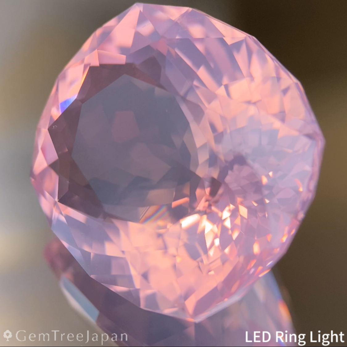 Rose Quartz 25.710ct / Brazil