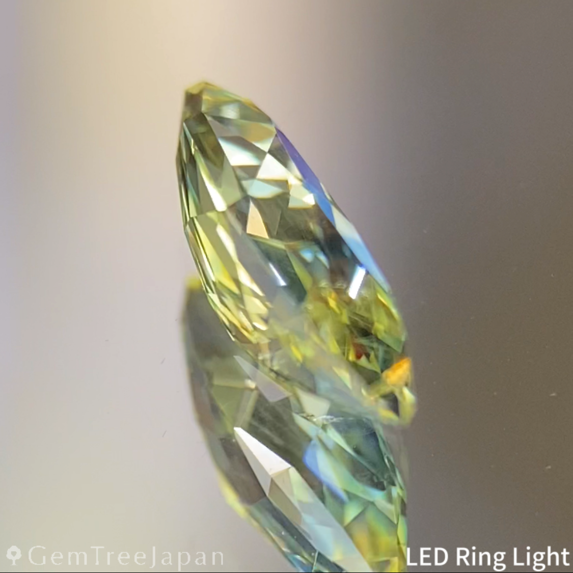 Parti-Color Sapphire 0.922ct / Nigeria