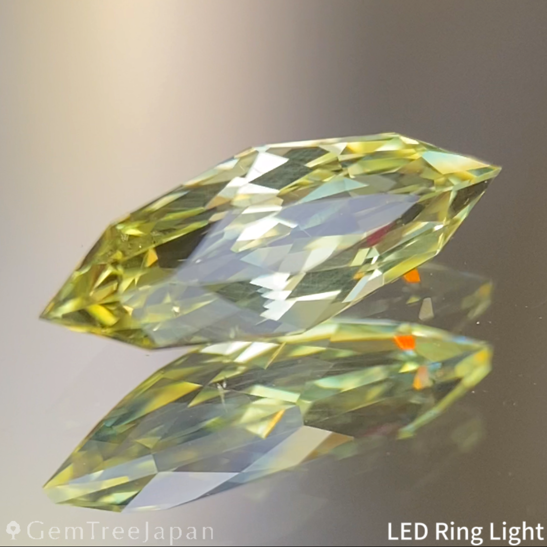 Parti-Color Sapphire 0.922ct / Nigeria