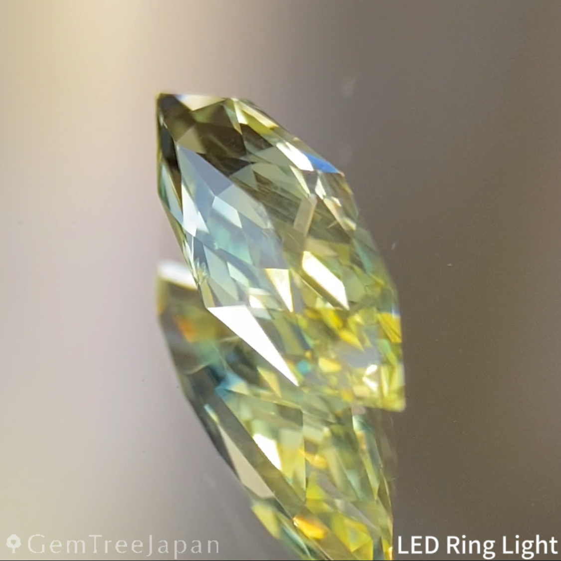 Parti-Color Sapphire 0.922ct / Nigeria
