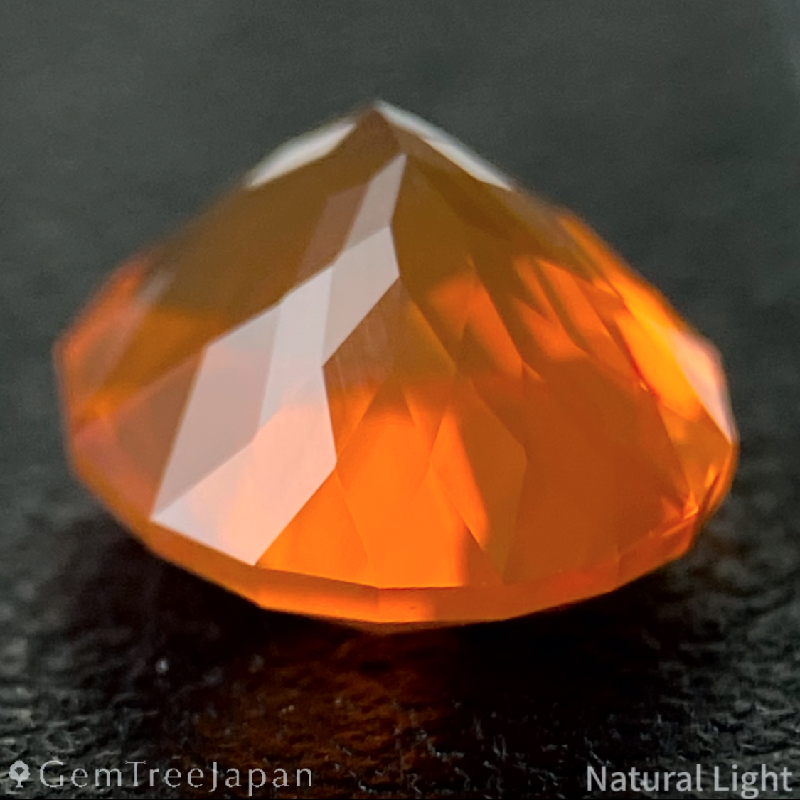 Fire Opal 1.46ct / Mexico