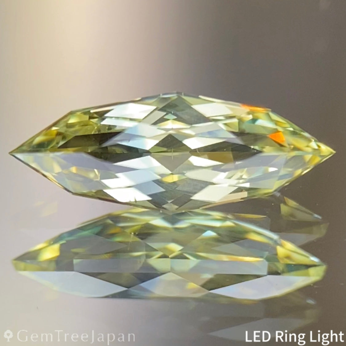 Parti-Color Sapphire 0.922ct / Nigeria