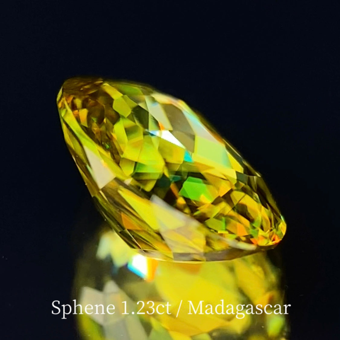 Sphene 1.23ct / Madagascar