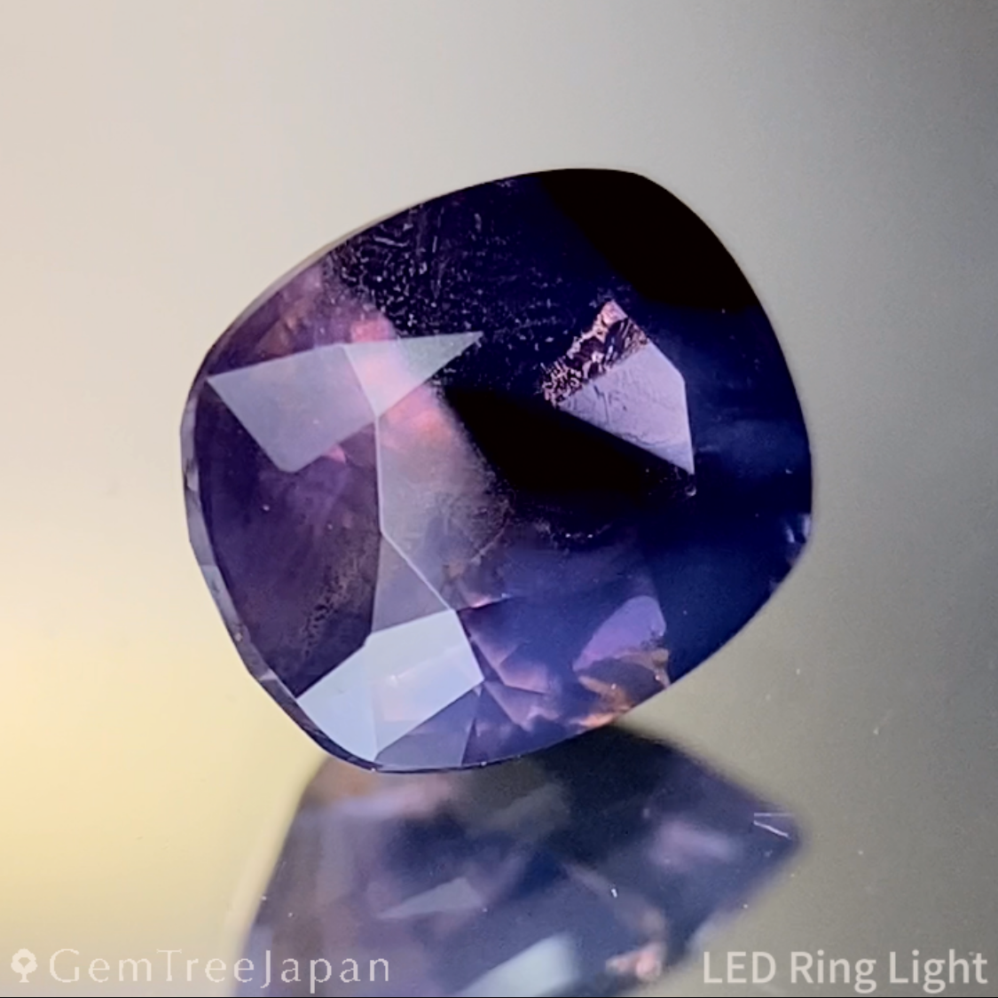 Un-Heat Parti-Color Sapphire 0.851ct / Vietnam