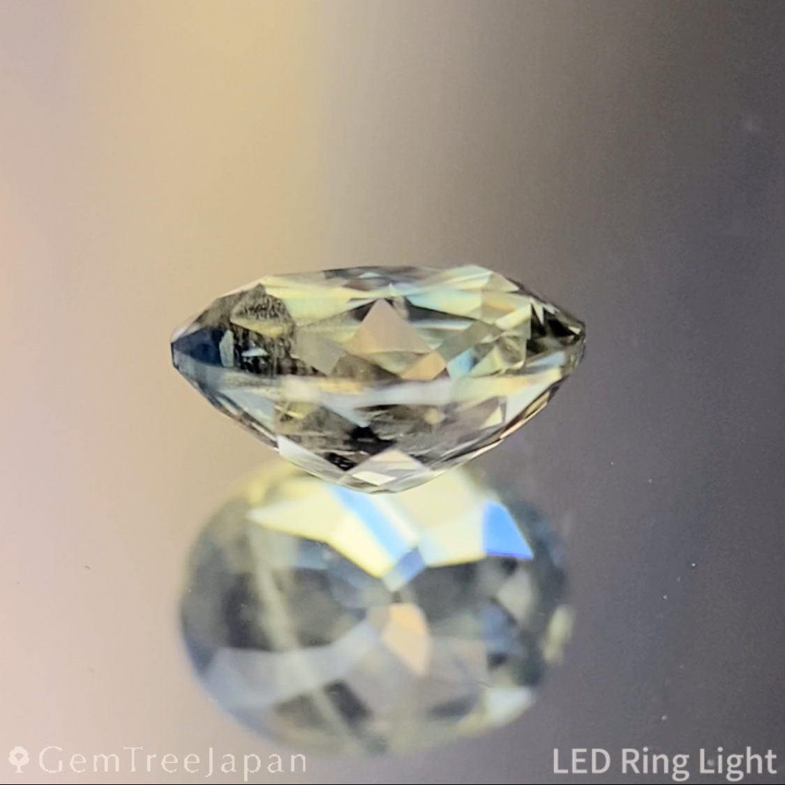Un-Heat Parti-Color Sapphire 0.490ct / Vietnam