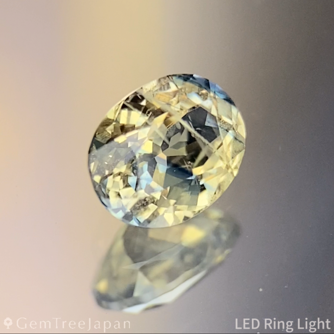 Un-Heat Parti-Color Sapphire 0.490ct / Vietnam