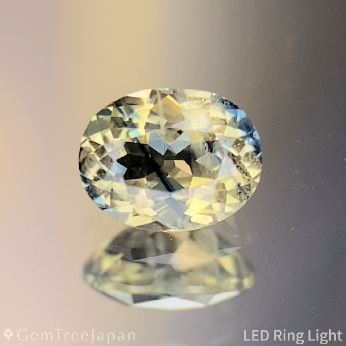 Un-Heat Parti-Color Sapphire 0.490ct / Vietnam