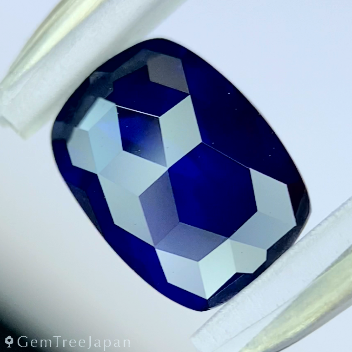 Royal Blue Sapphire 1.504ct / Burma