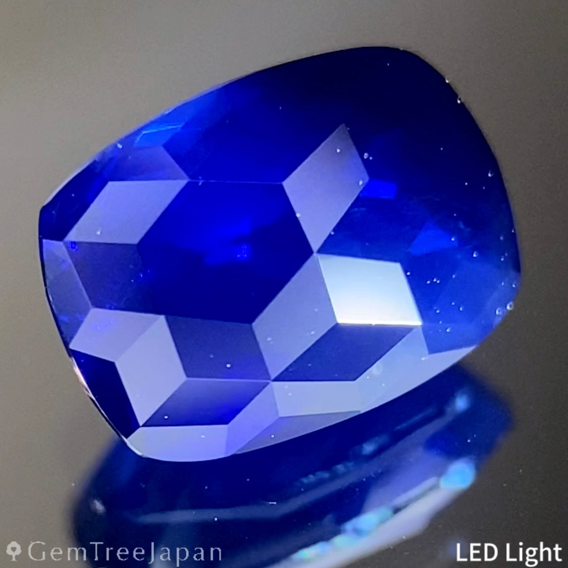 Royal Blue Sapphire 1.504ct / Burma