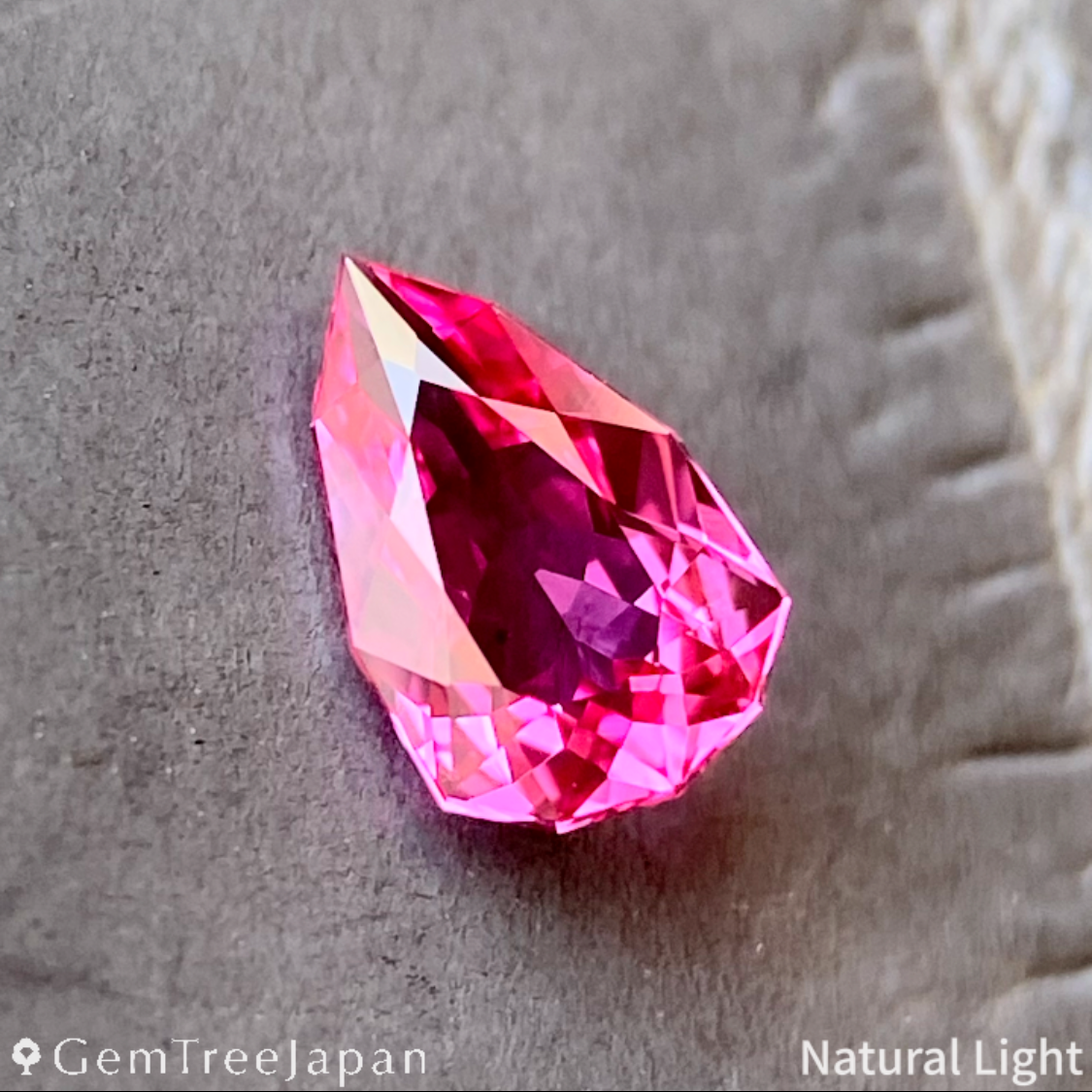 Ruby様ピンクオパールBIGリボンNo.1897 Ruby 0.338ct / Thailand – IRMO.JP