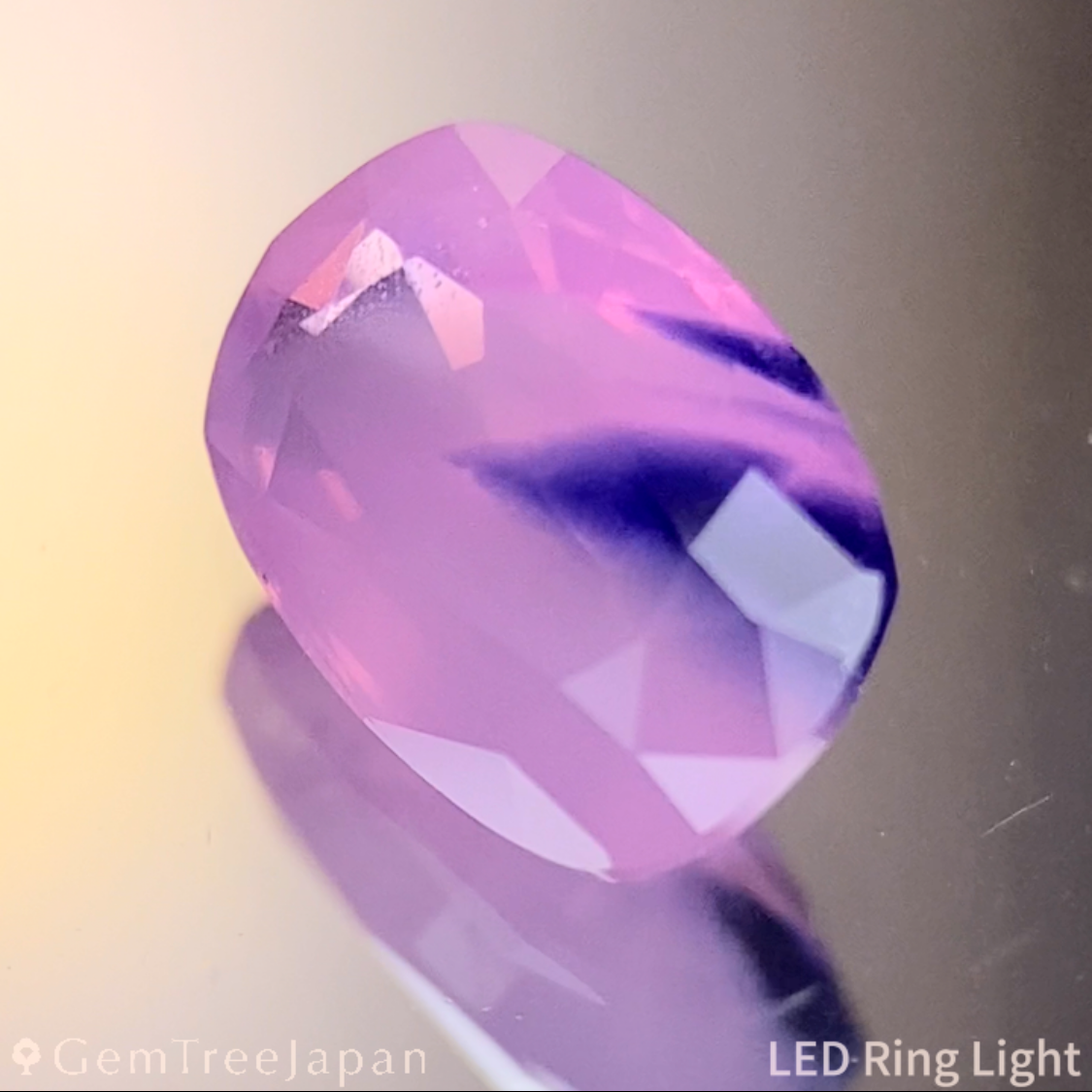 Un-Heat Parti-Color Sapphire 1.006ct / Vietnam