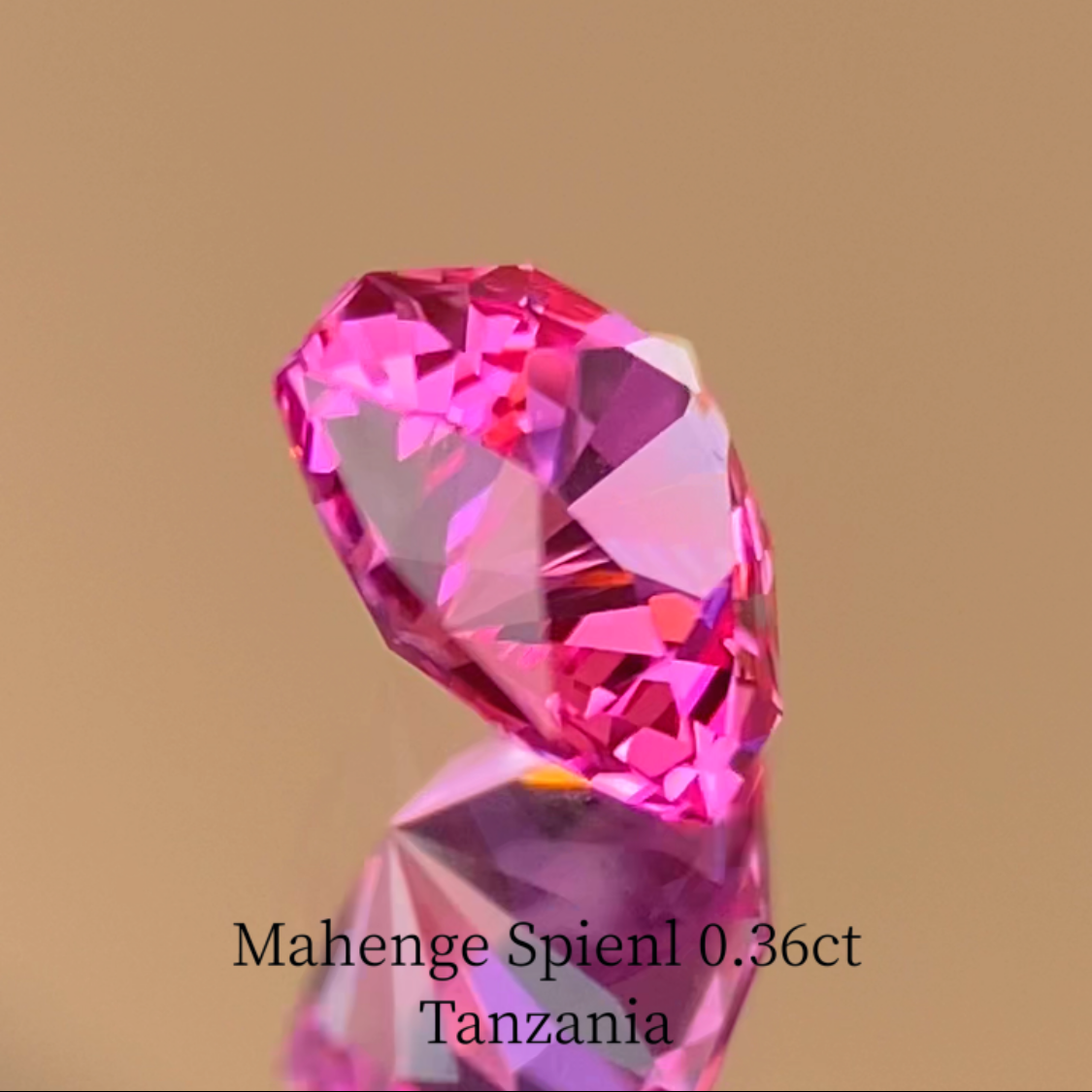 Neon Pink Spinel 0.372ct / Tanzania