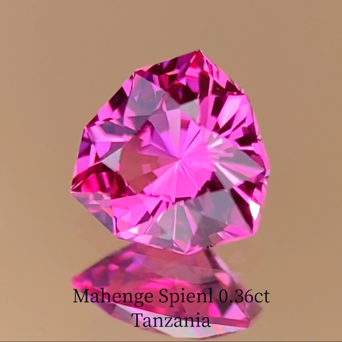 Neon Pink Spinel 0.372ct / Tanzania