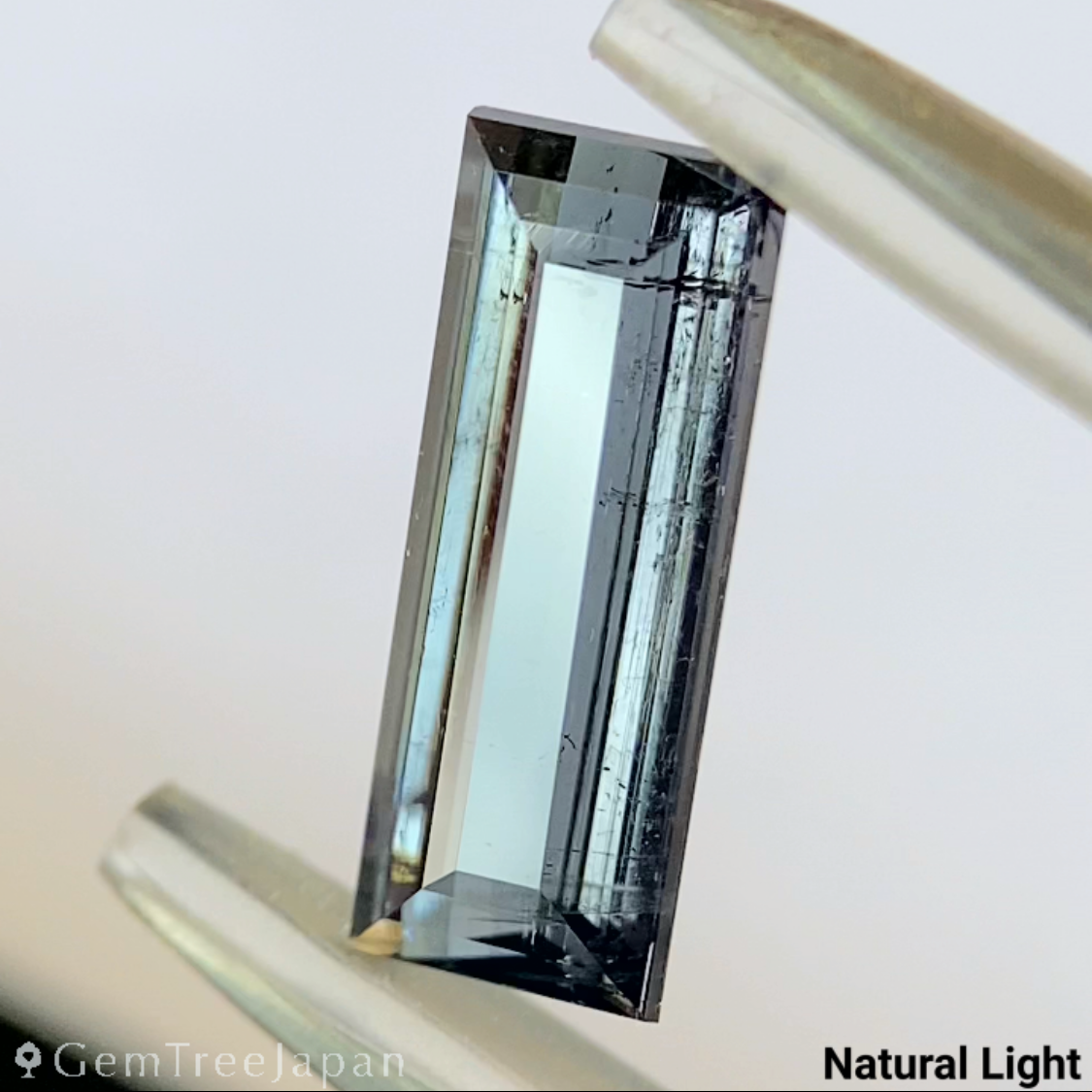 Violetish Grey Tourmaline 2.001ct / Nigeria