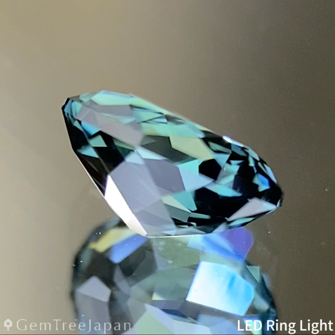 Bluish Green Sapphire 0.762ct / Nigeria