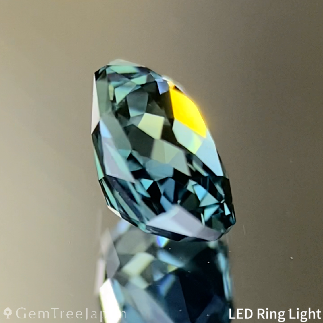 Bluish Green Sapphire 0.762ct / Nigeria