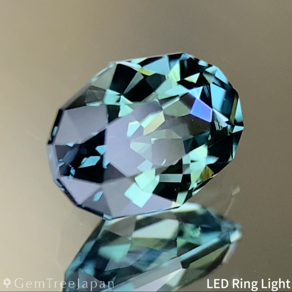 Bluish Green Sapphire 0.762ct / Nigeria