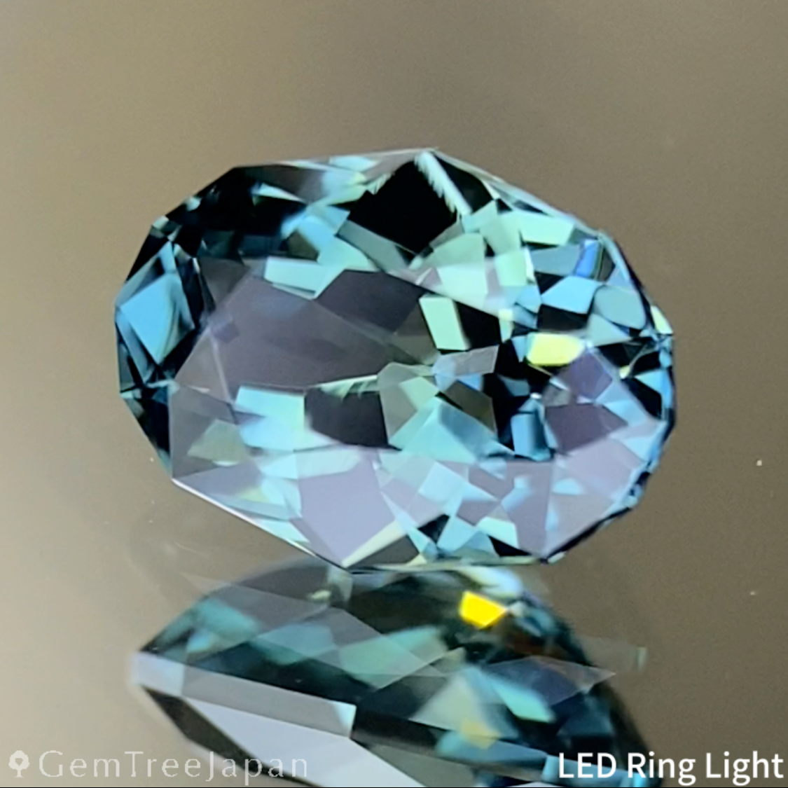 Bluish Green Sapphire 0.762ct / Nigeria