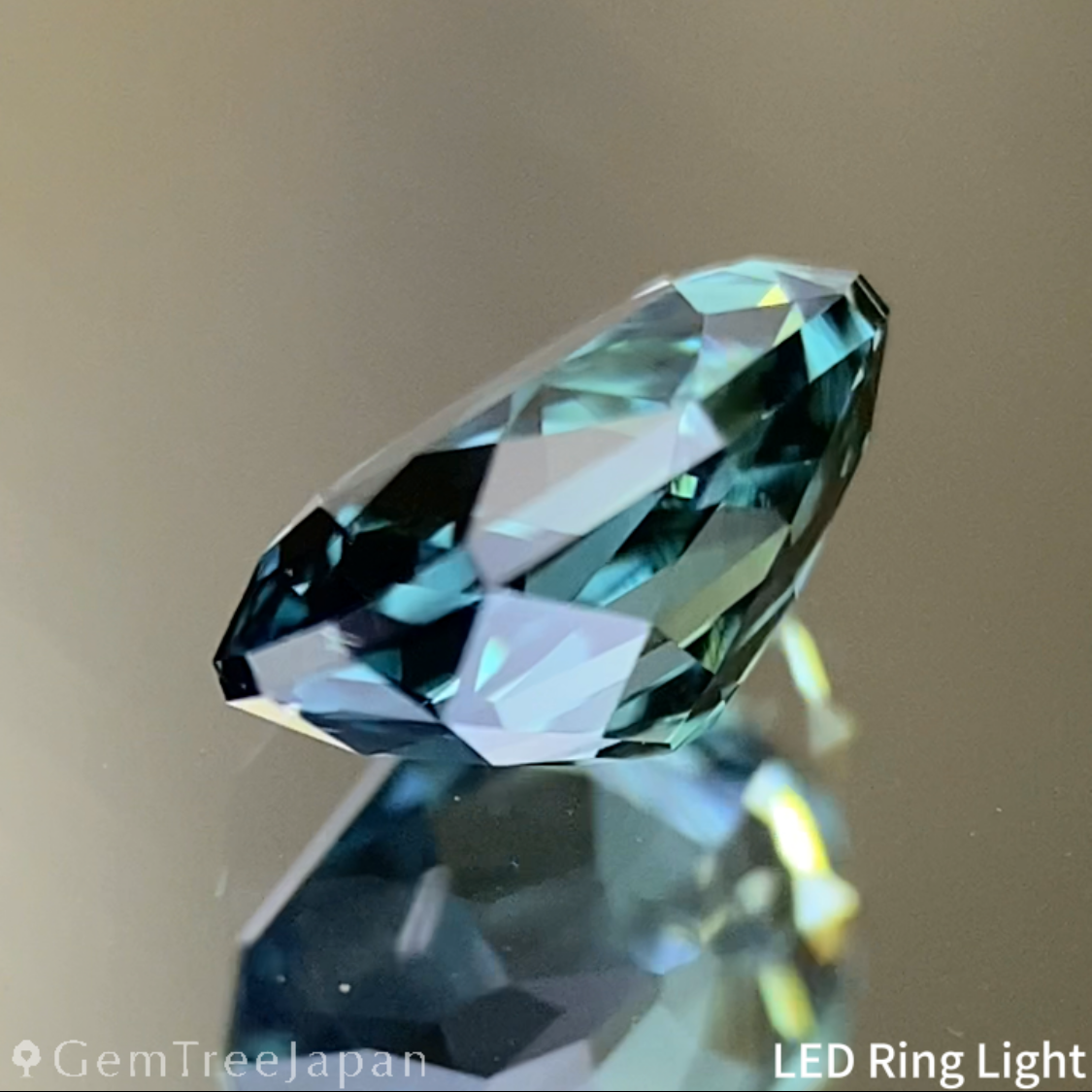 Bluish Green Sapphire 0.762ct / Nigeria