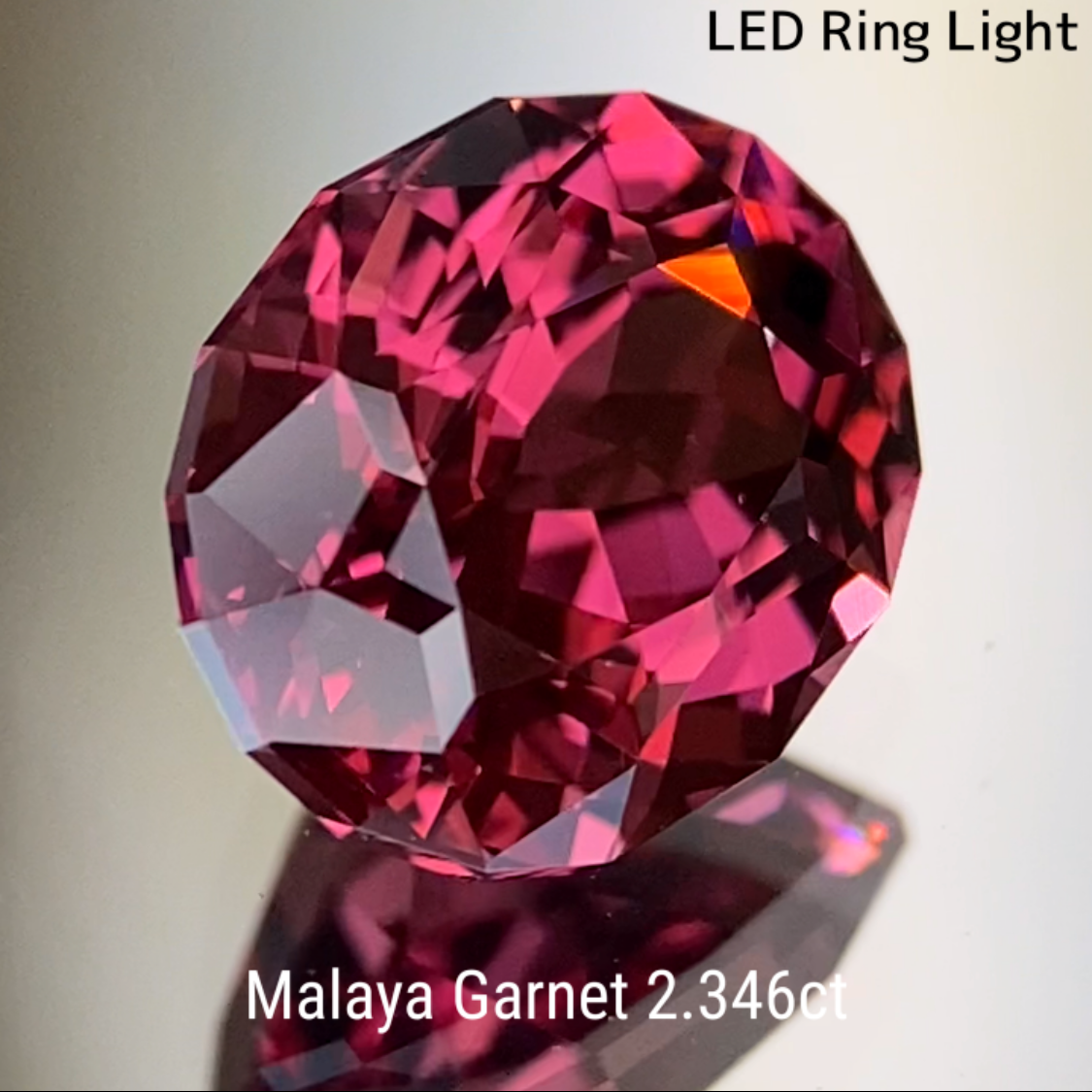 Malaya Garnet 2.346ct / Tanzania