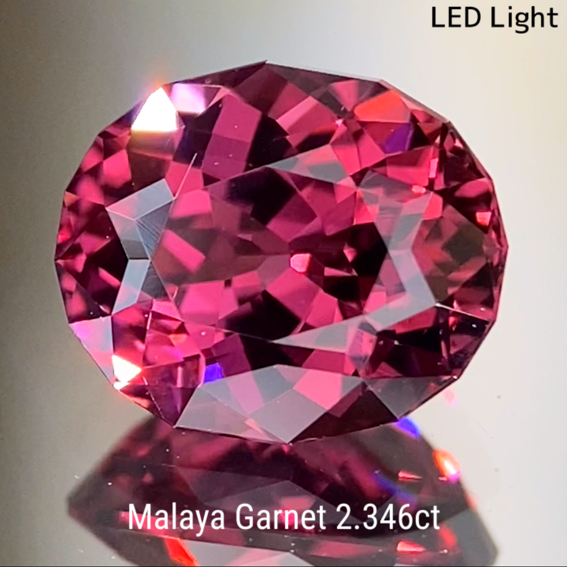 Malaya Garnet 2.346ct / Tanzania