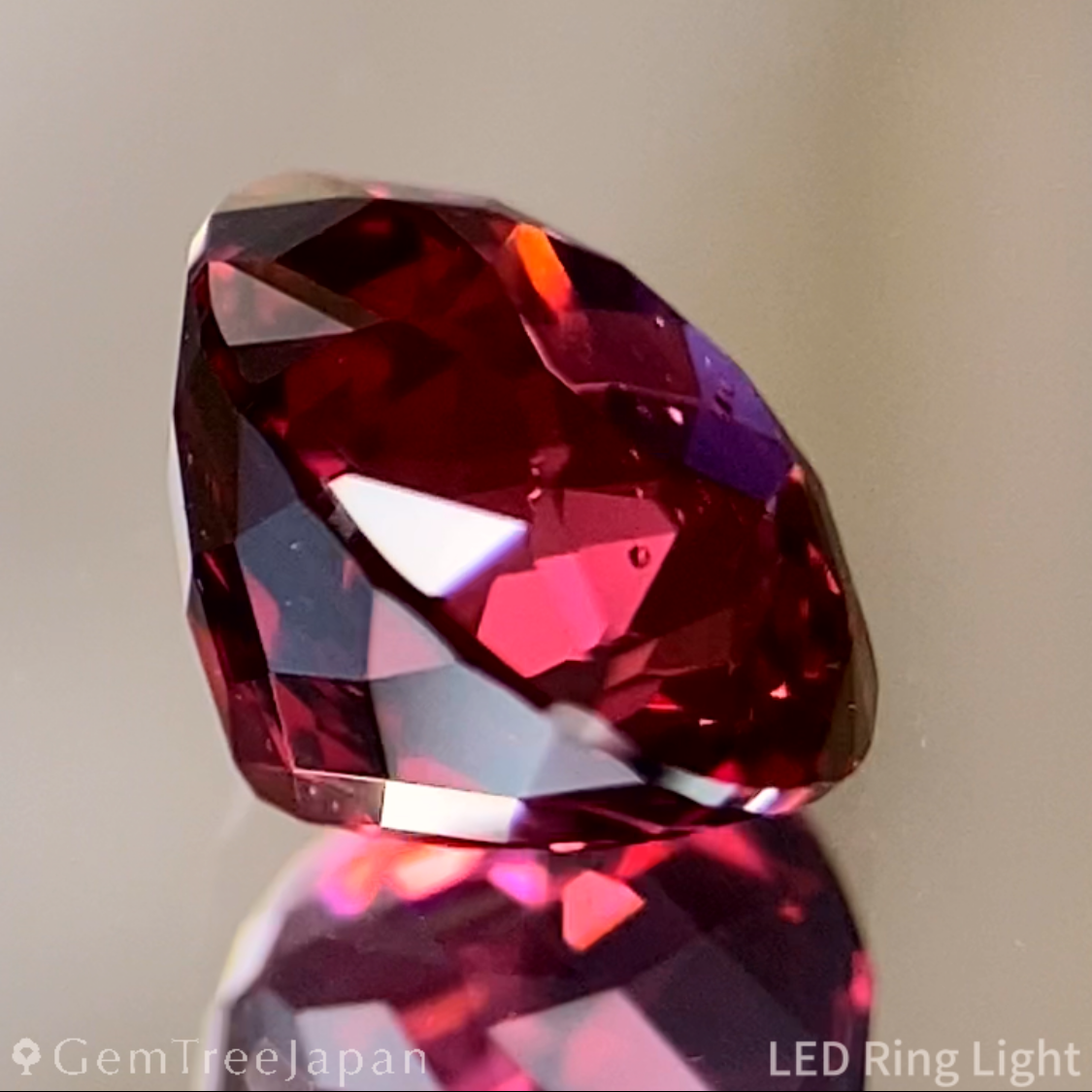 Red Malaya Garnet (Pyralspite) 2.258ct / Tanzania