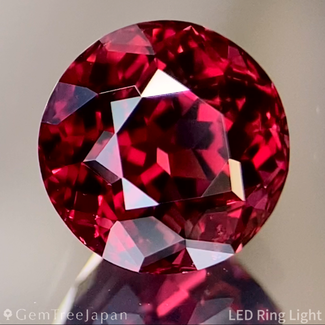 Red Malaya Garnet (Pyralspite) 2.258ct / Tanzania