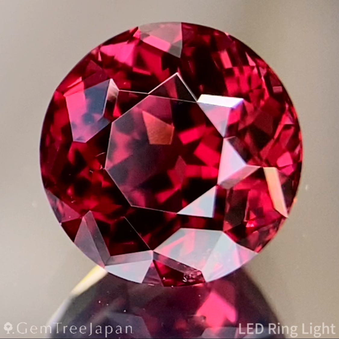 Red Malaya Garnet (Pyralspite) 2.258ct / Tanzania