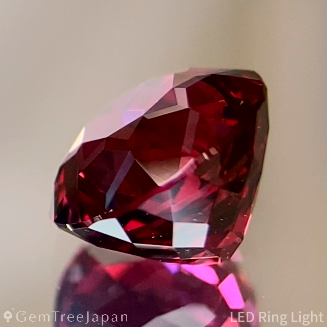 Red Malaya Garnet (Pyralspite) 2.258ct / Tanzania