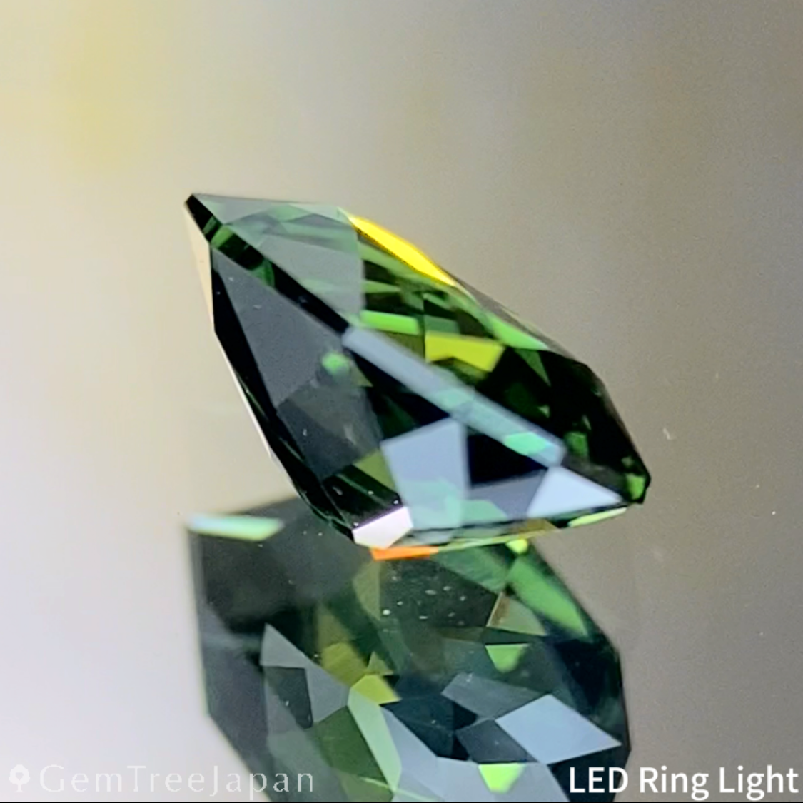 Green Sapphire 0.774ct / Nigeria