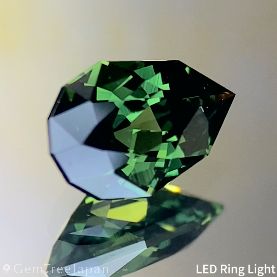 Green Sapphire 0.774ct / Nigeria