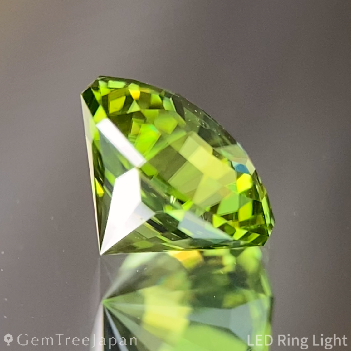 Peridot 1.42ct / Vietnam