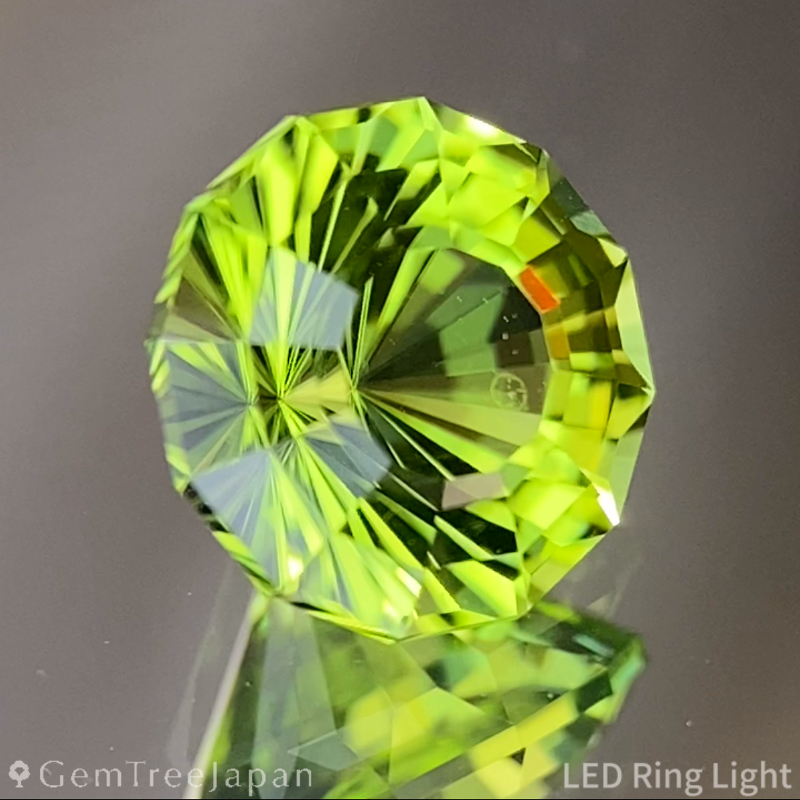 Peridot 1.42ct / Vietnam