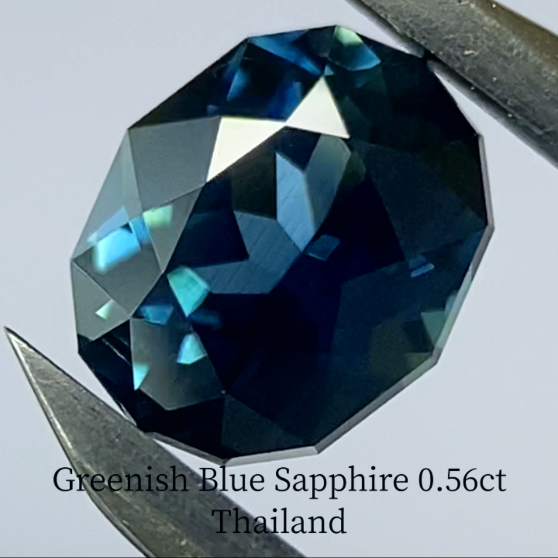 Greenish Blue Sapphire 0.570ct / Thailand