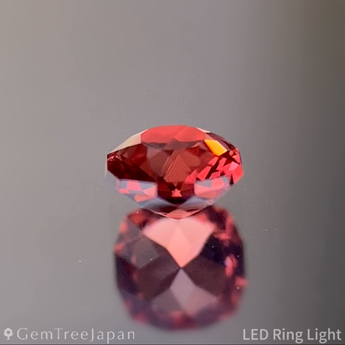 Orange Spinel 0.209ct / Vietnam