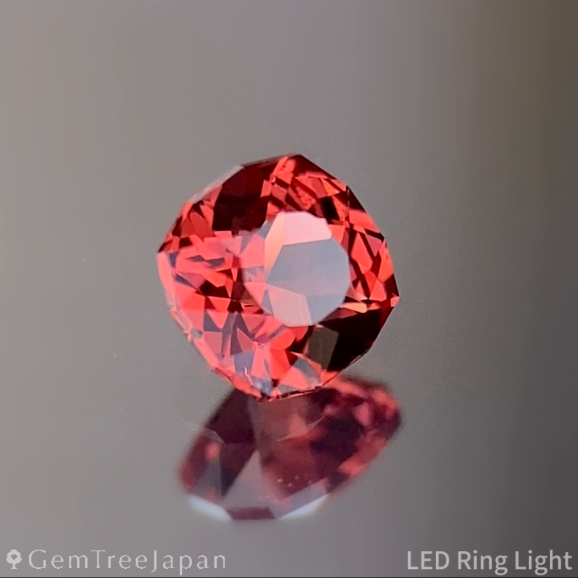 Orange Spinel 0.209ct / Vietnam