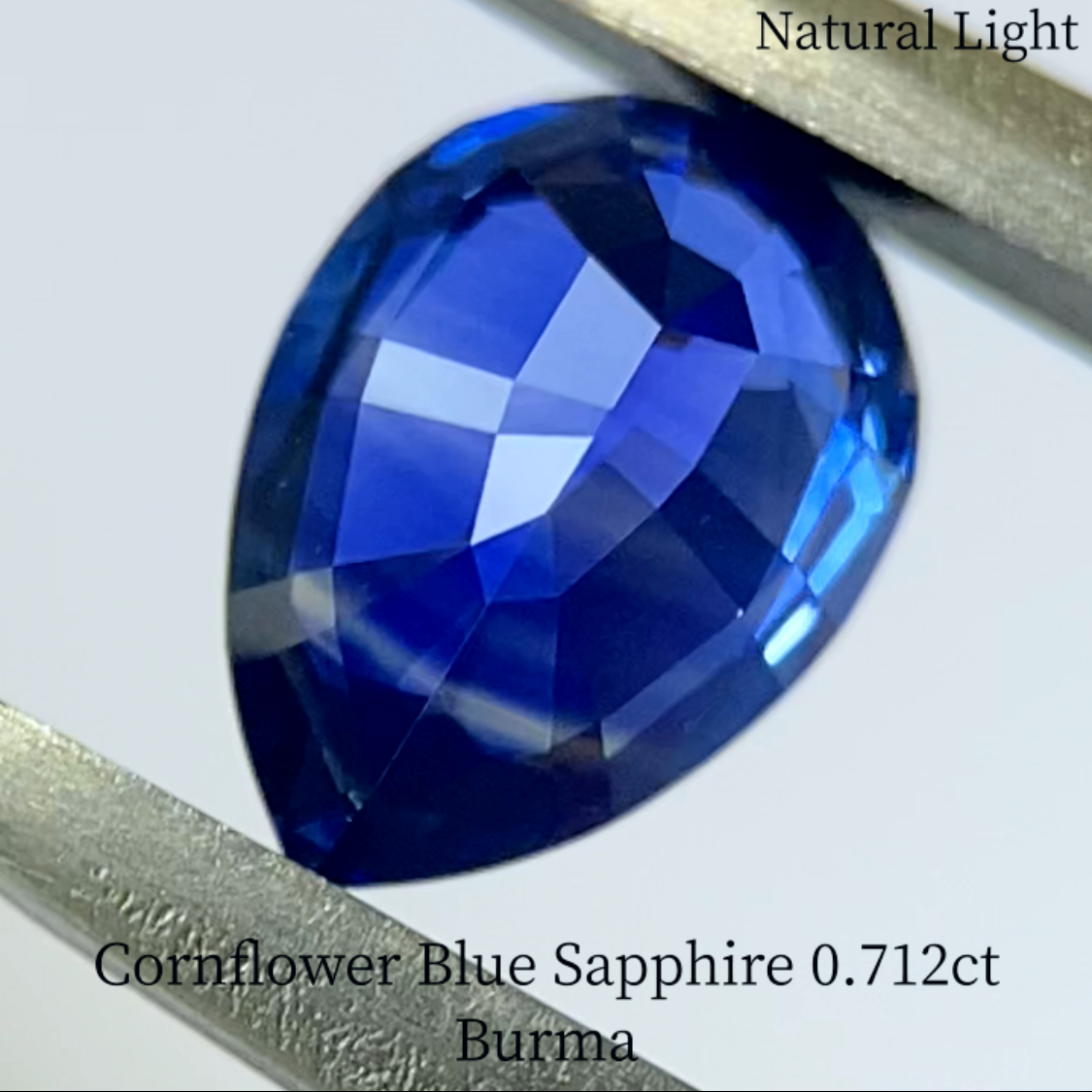 Cornflower Blue Sapphire 0.712ct / Burma