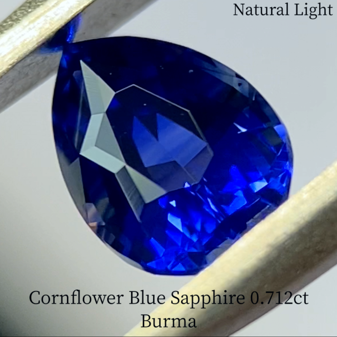 Cornflower Blue Sapphire 0.712ct / Burma