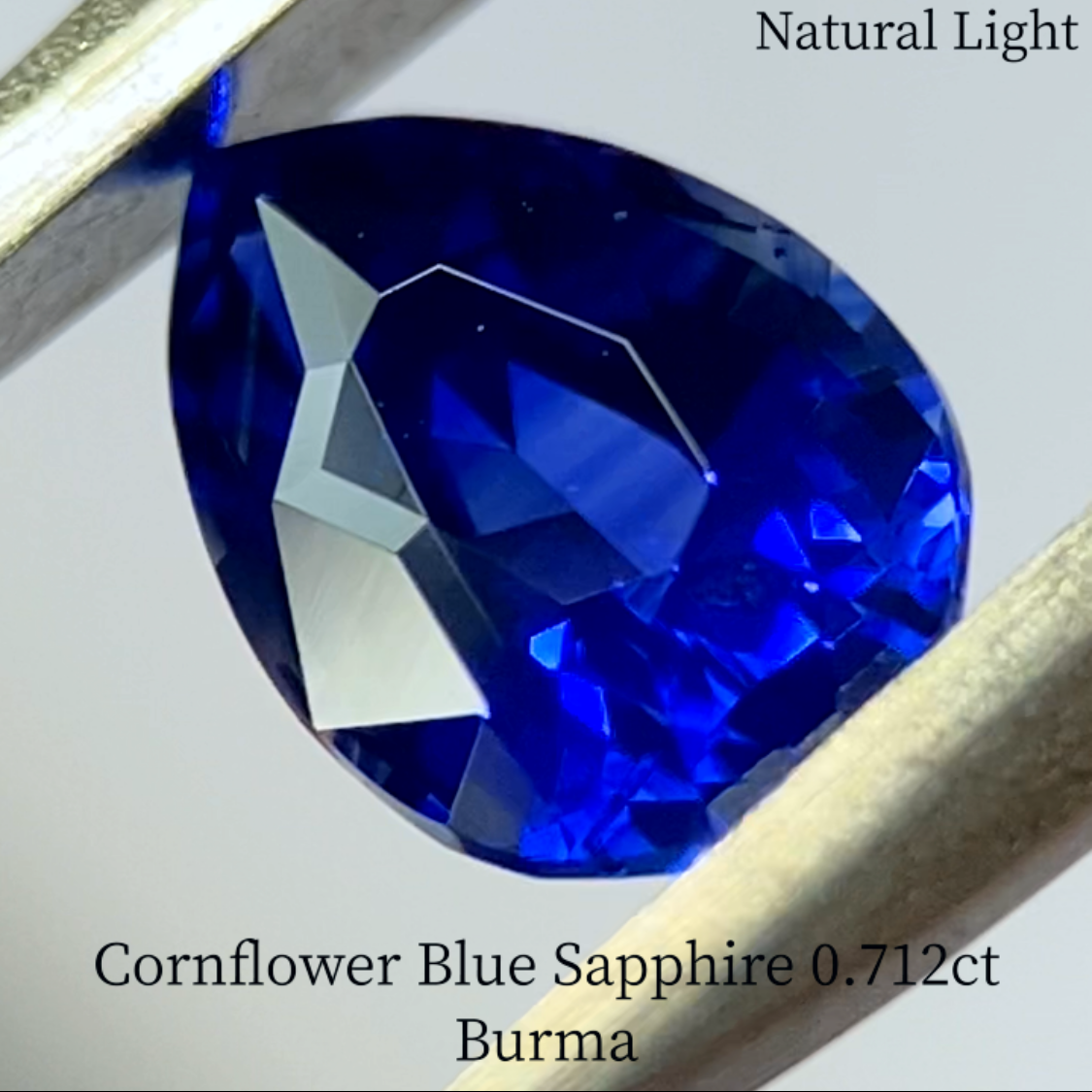 Cornflower Blue Sapphire 0.712ct / Burma