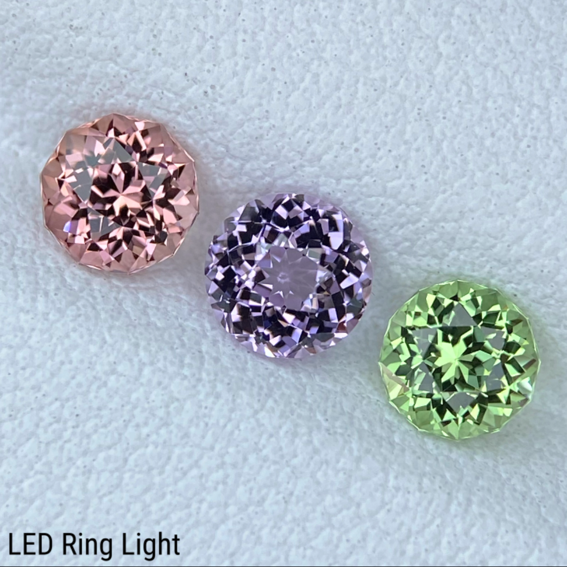 【Flower Round 3pc Set】Malaya Garnet 0.605ct / Lavender Spinel 0.676ct / UV Change Tsavorite 0.524ct