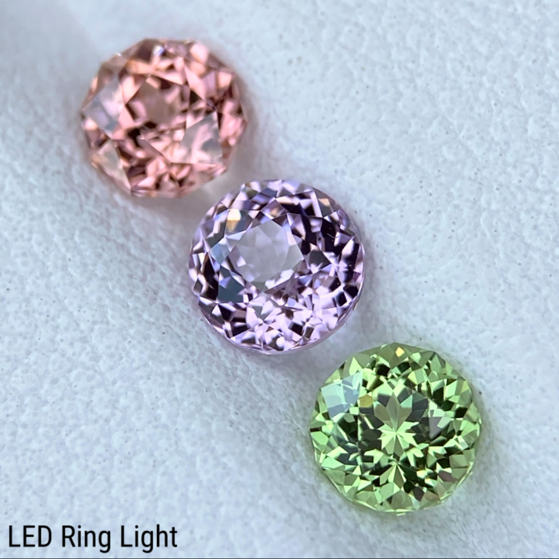 【Flower Round 3pc Set】Malaya Garnet 0.605ct / Lavender Spinel 0.676ct / UV Change Tsavorite 0.524ct