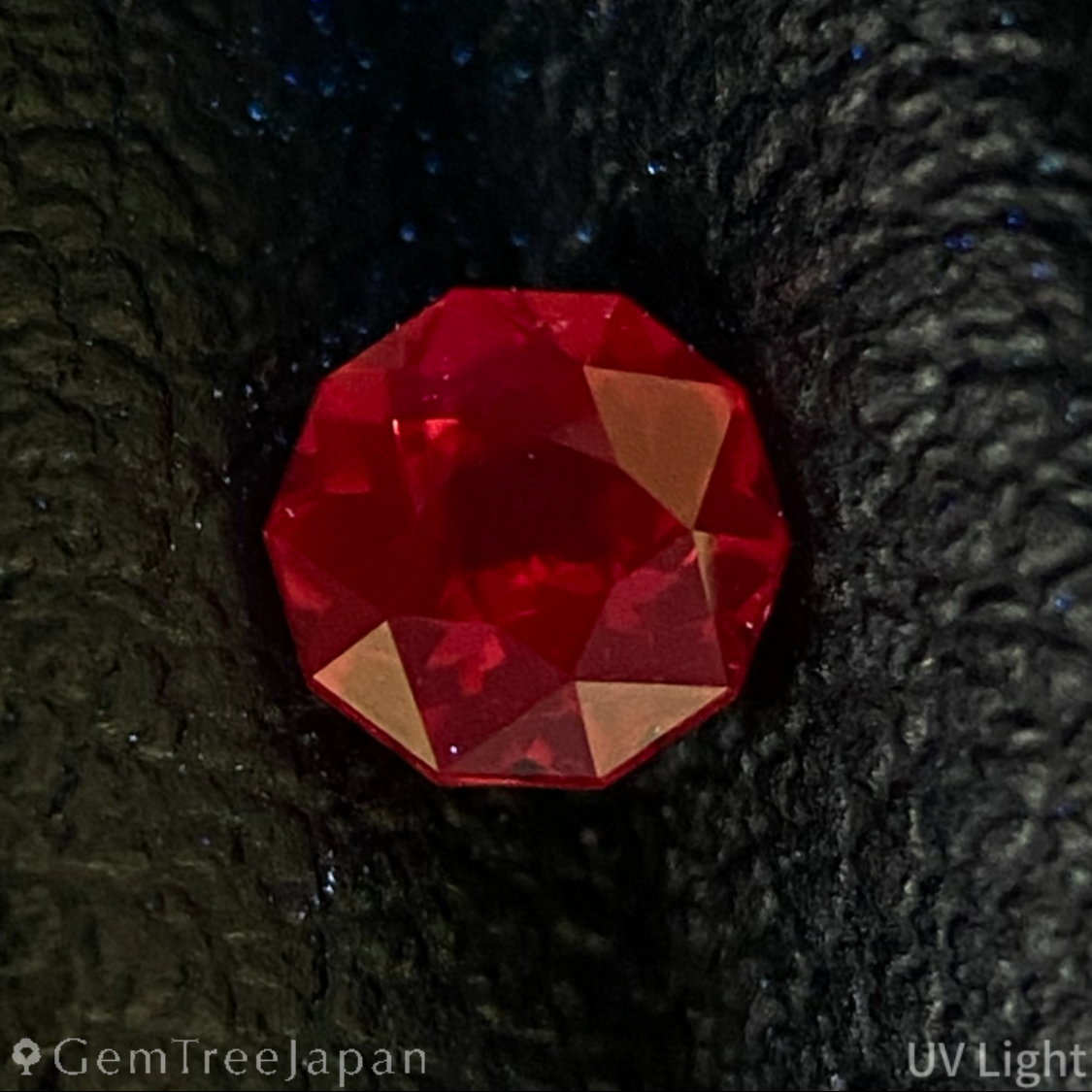 Redish Orange Spinel 0.215ct / Vietnam